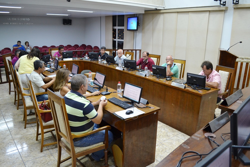 Em sessão longa, vereadores definem composição das comissões permanentes da Câmara Municipal