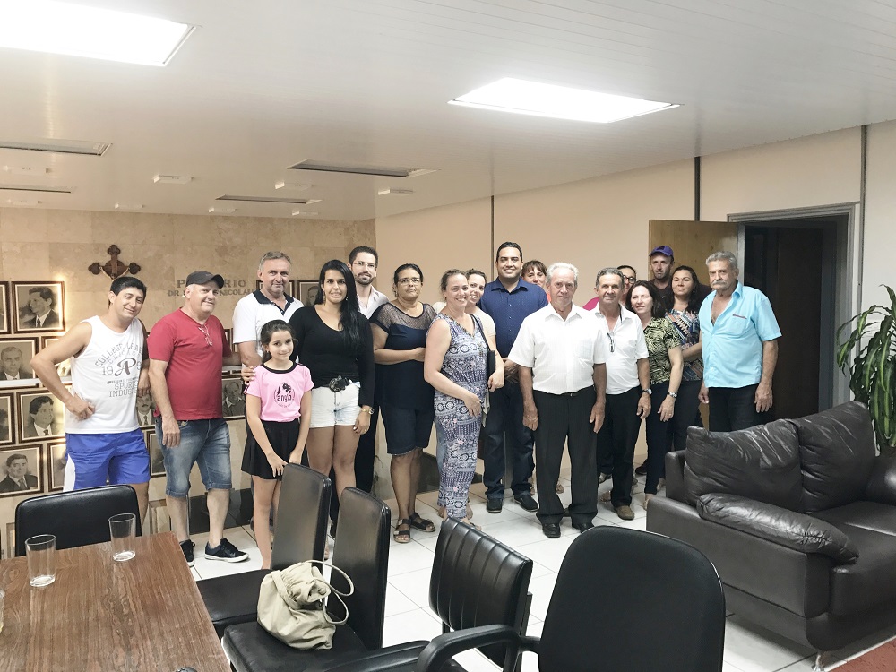 Feirantes são recebidos na Câmara para debater segurança e melhorias no pátio da feira-livre