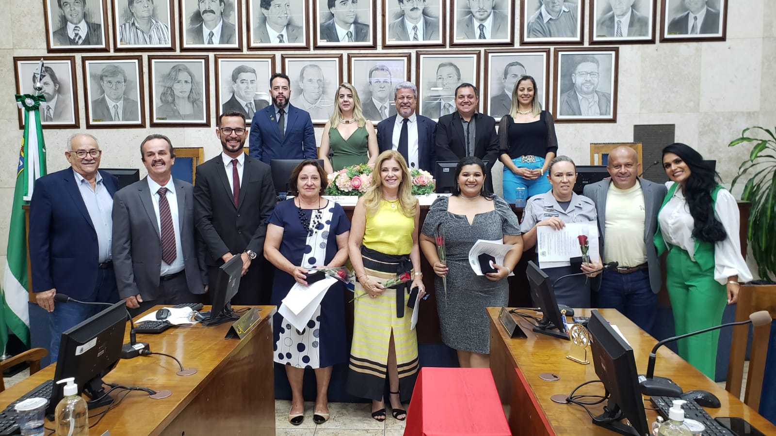 Poder Legislativo outorga o “Prêmio Mulheres Destaques do Ano” a 4 homenageadas em Sessão Solene