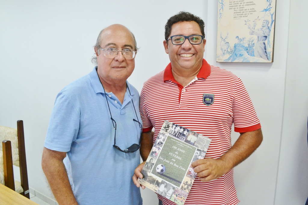 Presidente da Câmara recebe jornalista esportivo para propor Semana em homenagem a Mauro e Bellini