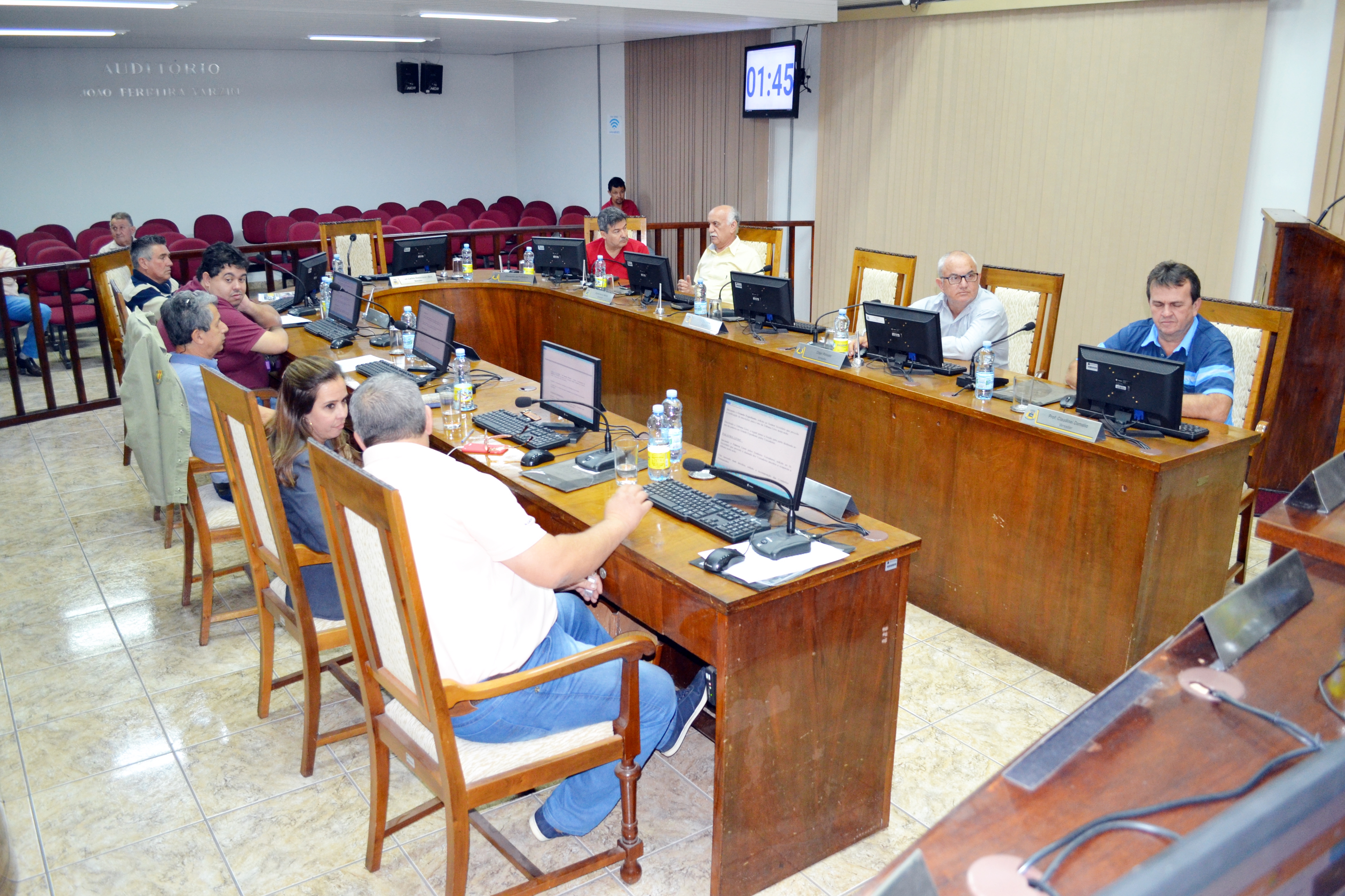 Sessão de 25.06.18 – Câmara aprova 16 documentos e debate contas da Liga Sanjoanense