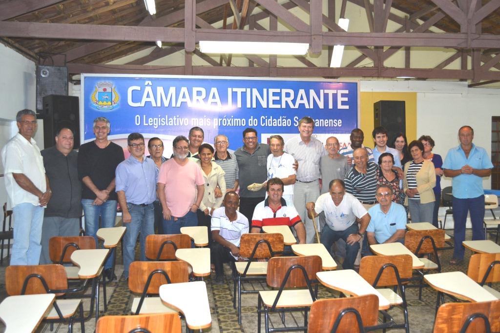 Em reunião da Câmara Itinerante, moradores apontam problemas da região da Vila Valentim