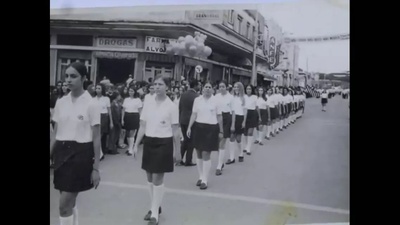 Desfile Av Dona Gertrudes