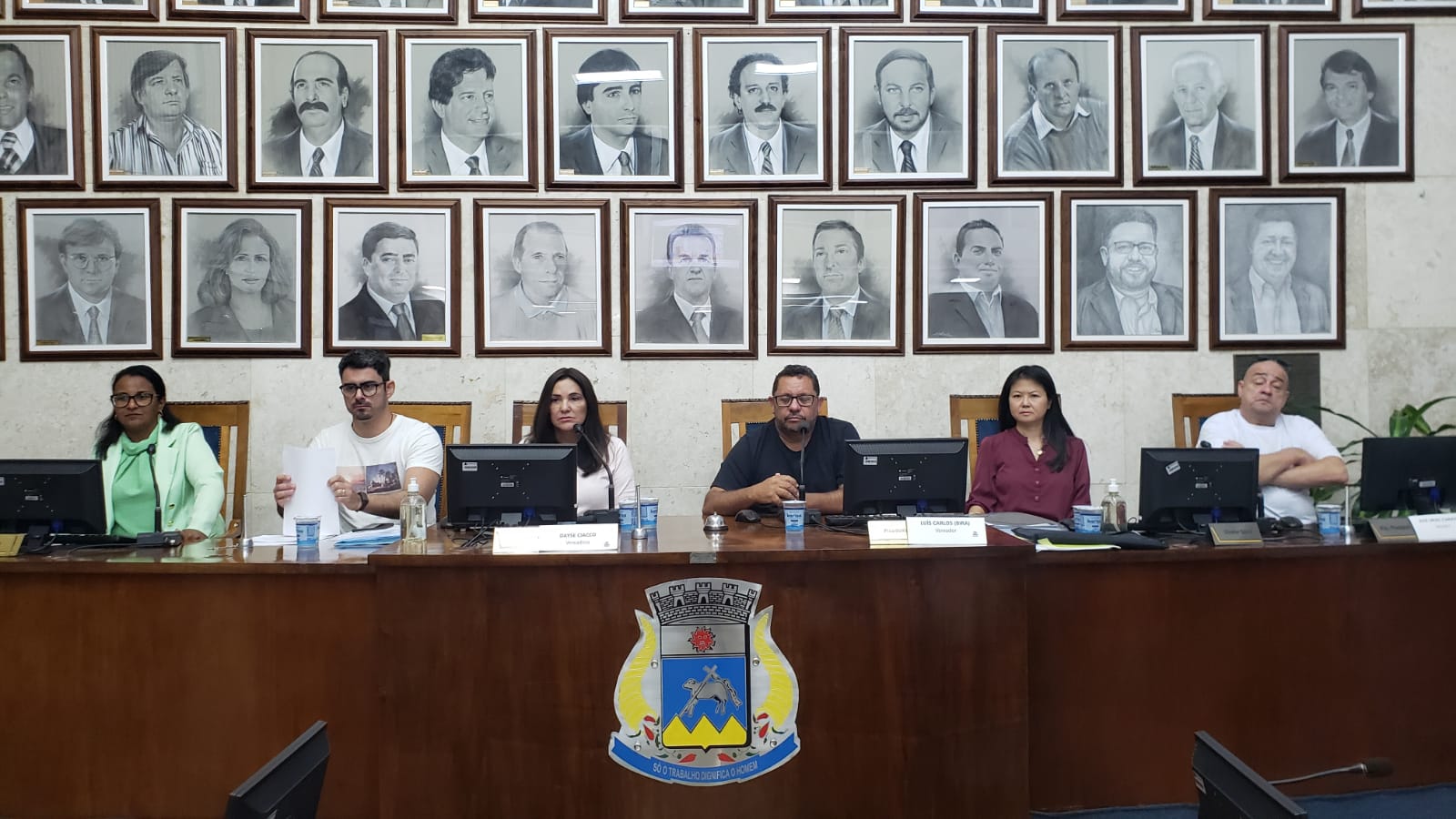 13ª Sessão Ordinária - 12.05.25 - Resumo das votações e debates