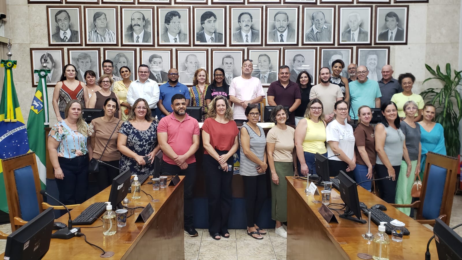 1ª SESSÃO EXTRAORDINÁRIA - 26.01.26 - RESUMO DAS VOTAÇÕES E DEBATES