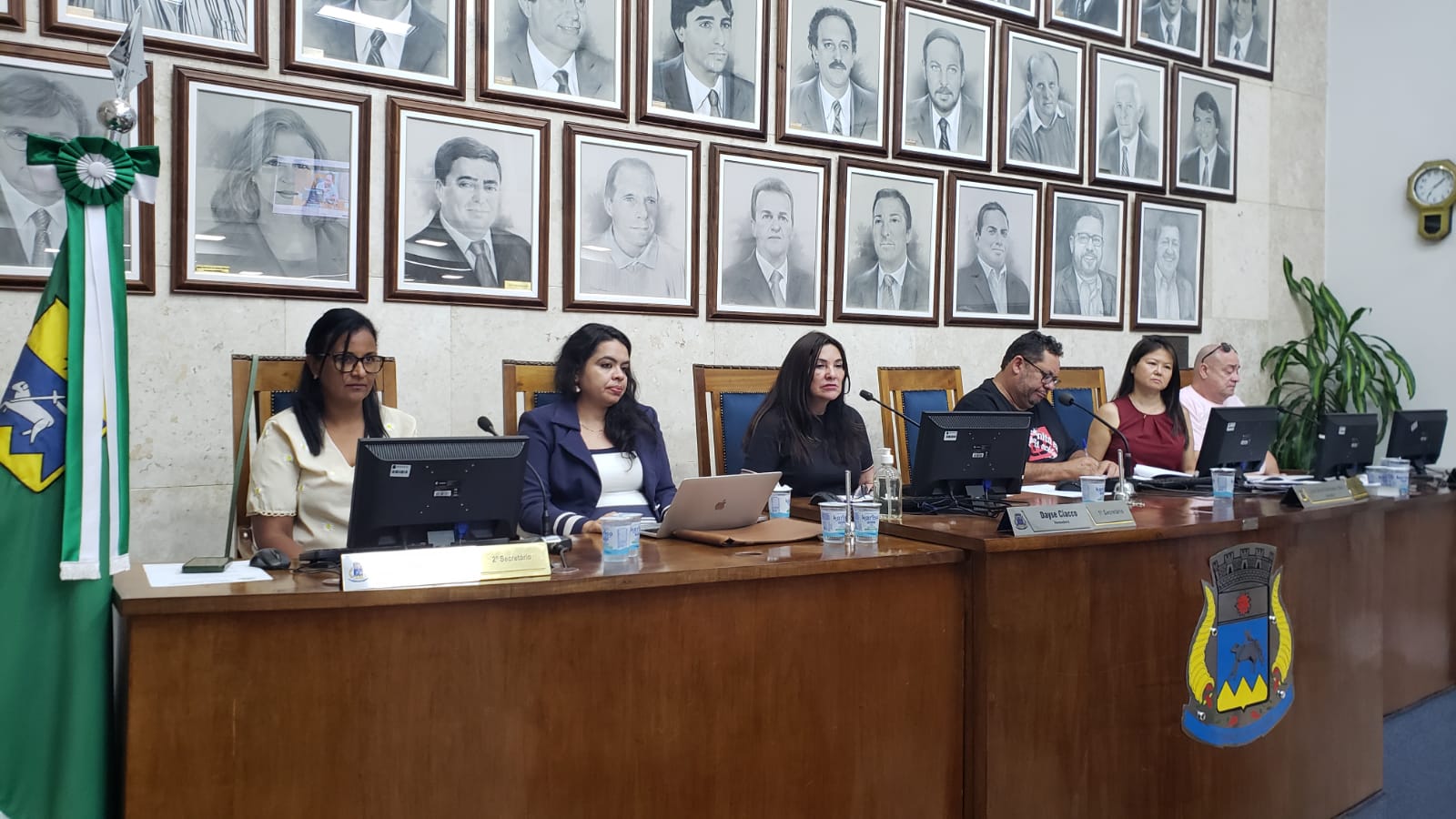 27ª SESSÃO ORDINÁRIA - 15.09.25 - RESUMO DAS VOTAÇÕES E DEBATES