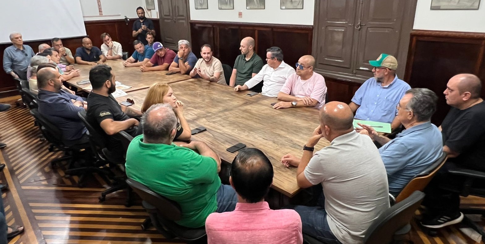 CÂMARA PARTICIPA DO ATO DE ASSINATURA DA EAPIC 2026